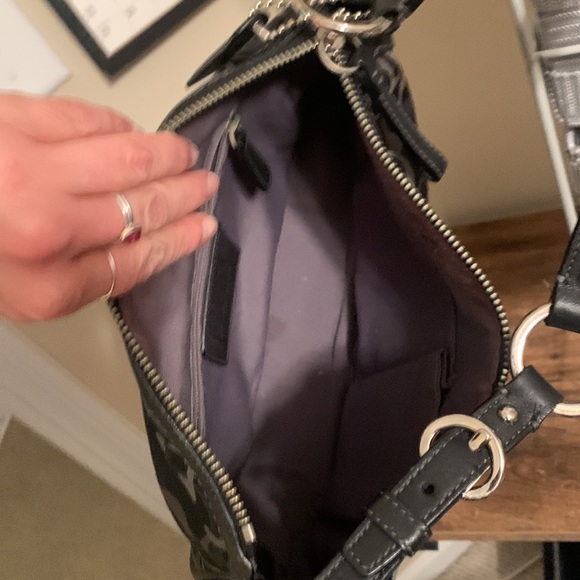 Coach signature C black and grey shoulder bag - Picture 4 of 5